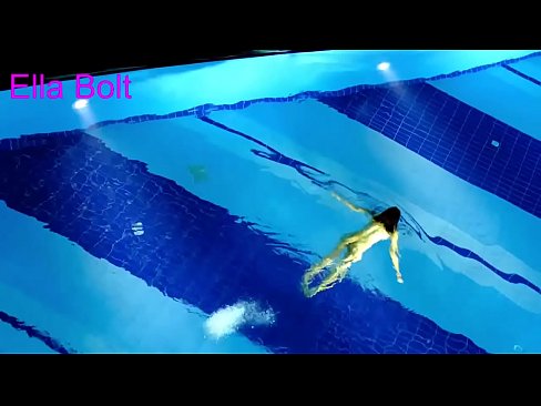 ❤️ Nu mă pot opri din privit, tânără blondă surprinsă înotând goală în piscina stațiunii ELLA BOLT at us ro.analizatorkrovi.ru ❌❤